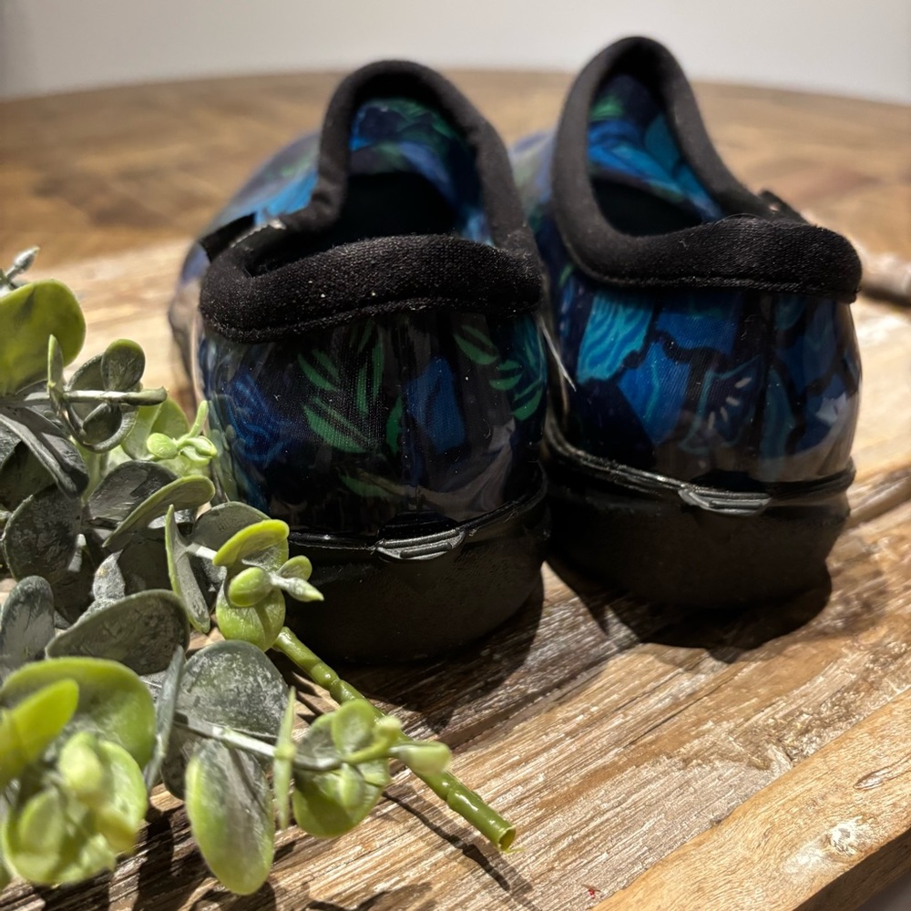 SLOGGERS WATERPROOF COMFORT Rain Garden Spring Surprise Blue Shoes Made In USA - Picture 7 of 10